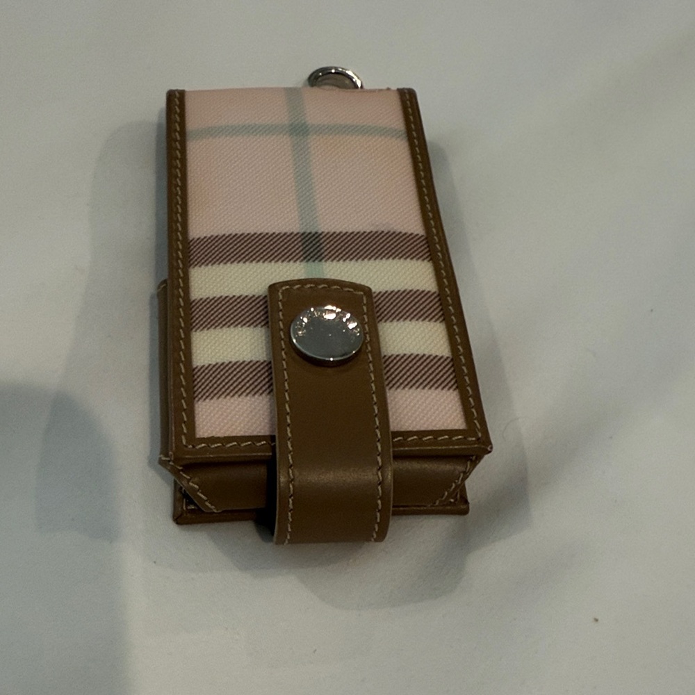 Burberry pink nova check pink case (credit cards etc)
